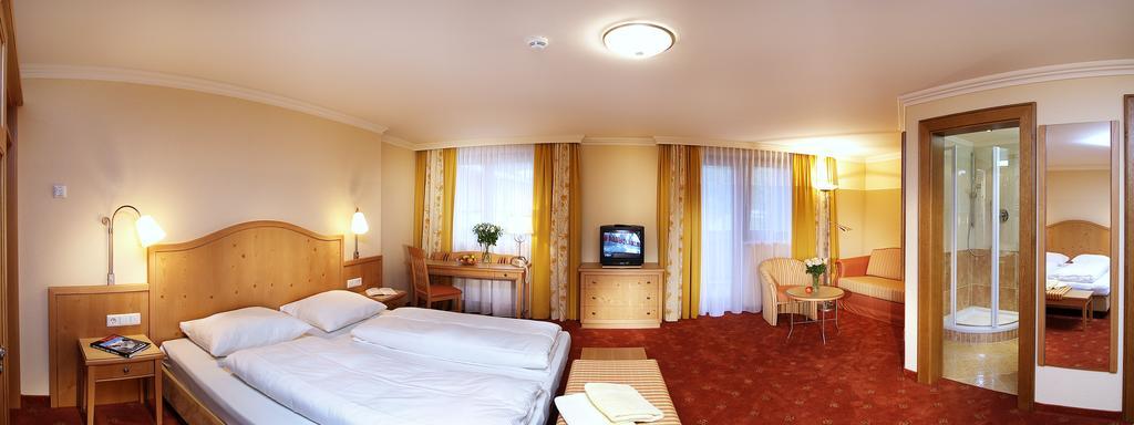 Das Pfandler Hotel Пертизау Екстер'єр фото