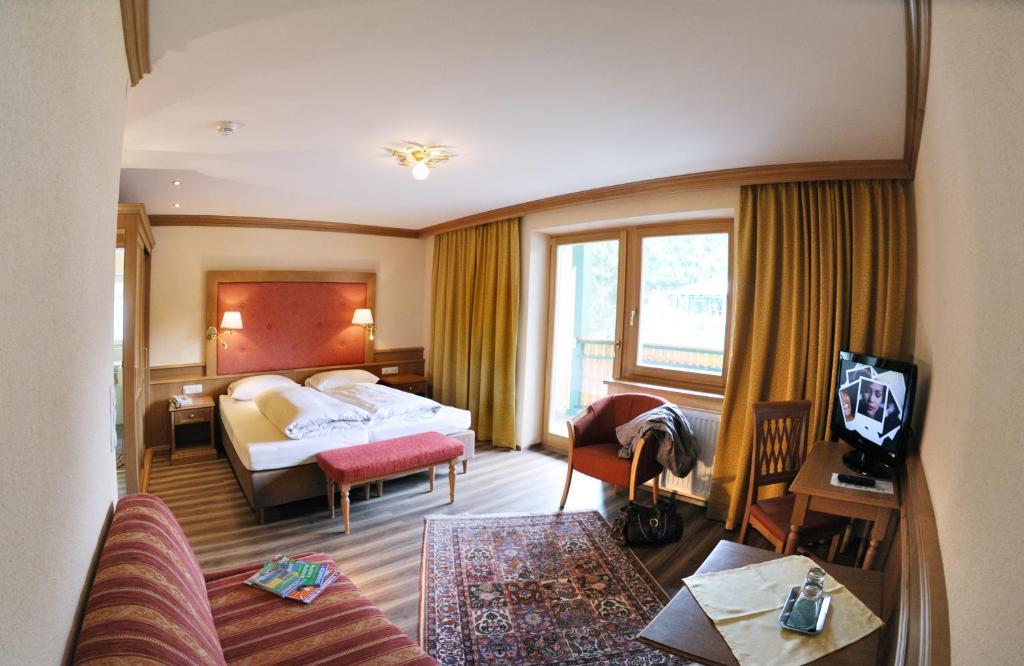 Das Pfandler Hotel Пертизау Номер фото